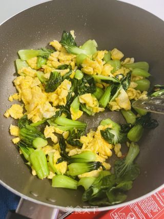 青菜仔炒鸡蛋的做法步骤：6