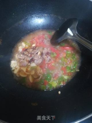 芹菜羊肉炒米粉的做法步骤：9