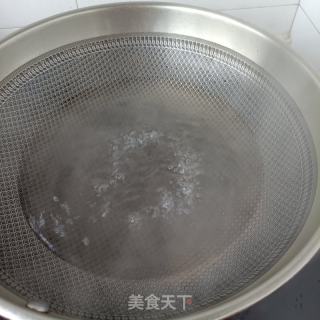 午餐肉拌绿豆芽的做法步骤：3