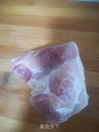 红烧肉的做法步骤：1