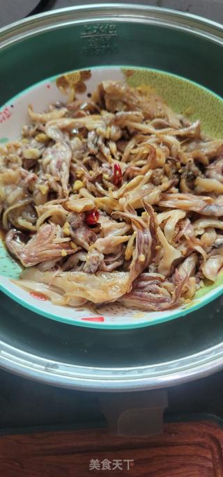 蒸鱿鱼须的做法步骤：5