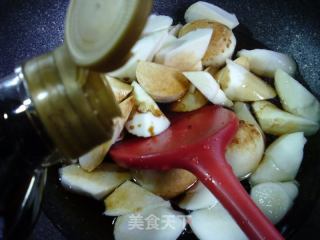 虎皮鸡蛋烧茭白的做法步骤：7