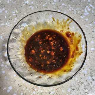 酱香兔肉煲的做法步骤：4