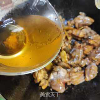 酱香兔肉煲的做法步骤：11
