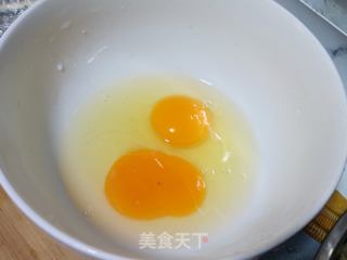 香椿摊鸡蛋的做法步骤：2