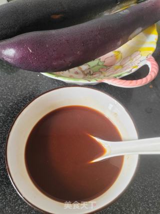 茄子盖饭的做法步骤：1