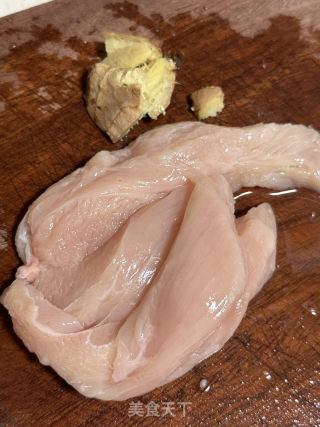 鸡胸肉减脂餐的做法步骤：1