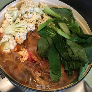 牛肉卷香辣时蔬锅的做法步骤：11
