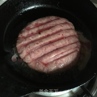牛肉饼包菜沙拉的做法步骤：1
