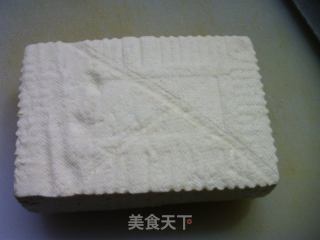 椒盐小土豆豆腐的做法步骤：2
