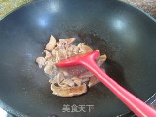 香干红椒炒鸡胸肉的做法步骤：7