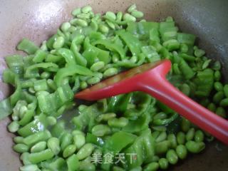 青椒炒毛豆的做法步骤：10