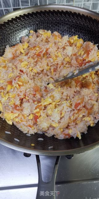 番茄鸡蛋炒饭的做法步骤：8