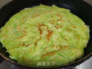 莴笋丝鸡蛋煎饼的做法步骤：6