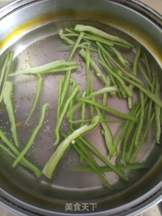 五色凉拌菜的做法步骤：5