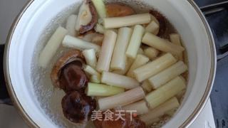 奶汤蒲菜的做法步骤：4