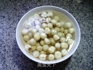 糖拌莲子的做法步骤：2