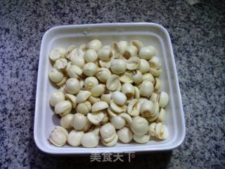 糖拌莲子的做法步骤：3