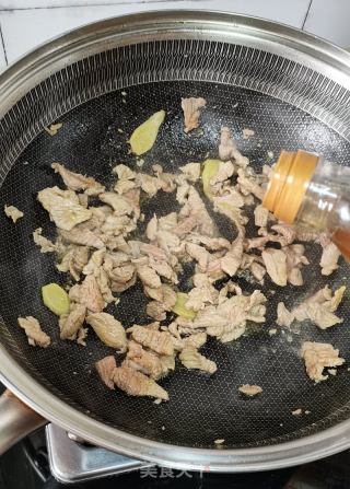 西葫芦炒肉丝的做法步骤：4
