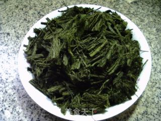 [消灭苔条]苔条炒龙头鱼干的做法步骤：2