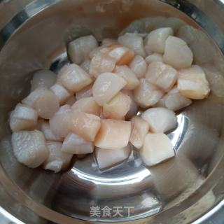 青茭瓜炒鲜贝的做法步骤：1