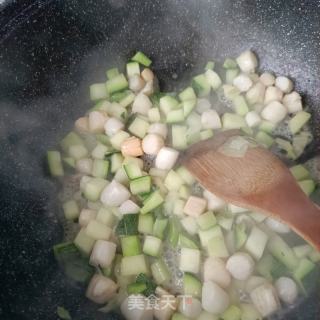 青茭瓜炒鲜贝的做法步骤：10