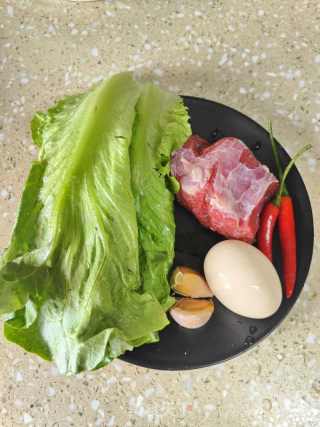 生菜牛肉拌饭的做法步骤：1