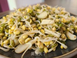 蒜炒绿豆芽的做法