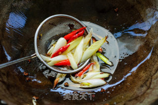手撕鱼香茄子的做法步骤：7