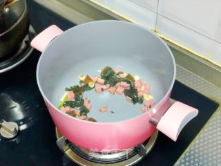 上汤娃娃菜的做法步骤：3