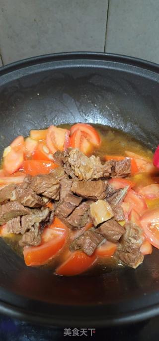 牛腩烧番茄的做法步骤：7