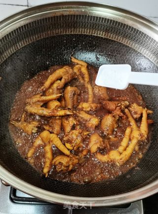 红烧鸡爪的做法步骤：8