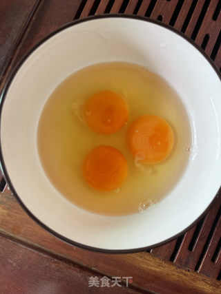 蒜苔鸡蛋炒外婆菜的做法步骤：2