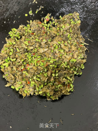 蒜苔鸡蛋炒外婆菜的做法步骤：9