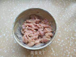土豆炒肉片的做法步骤：1