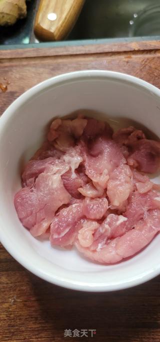 蒸花旗参瘦肉汤的做法步骤：4