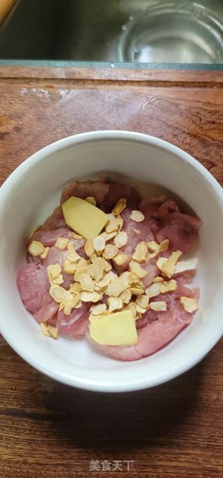 蒸花旗参瘦肉汤的做法步骤：5
