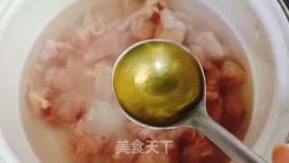 黄焖鸡——在家里也可以做出外面的味道的做法步骤：3