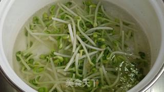 韩式拌豆芽的做法步骤：2