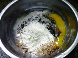 枸杞核桃仁芝麻片的做法步骤：5