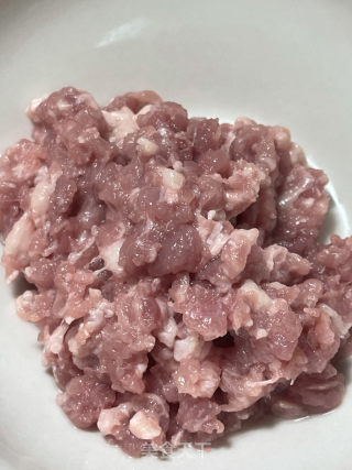 肉沫抱蛋豆腐的做法步骤：1