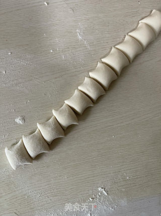 玉米鲜肉包的做法步骤：21