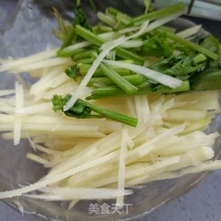 子姜炒牛肉的做法步骤：3