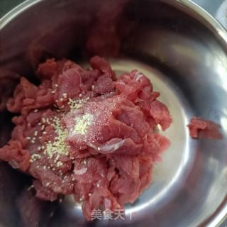 子姜炒牛肉的做法步骤：6