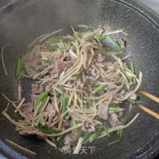 子姜炒牛肉的做法步骤：17