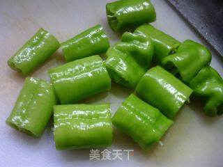 青椒烧豆腐的做法步骤：3