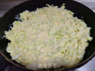 包菜丝鸡蛋煎饼的做法步骤：4