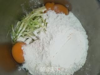 葫芦瓜小饼的做法步骤：3