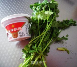 素熬鲜蚕豆的做法步骤：2