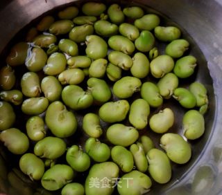 素熬鲜蚕豆的做法步骤：3